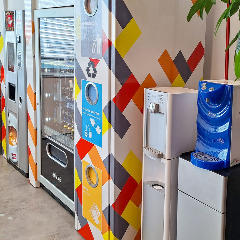 Installazione distributore automatico 03